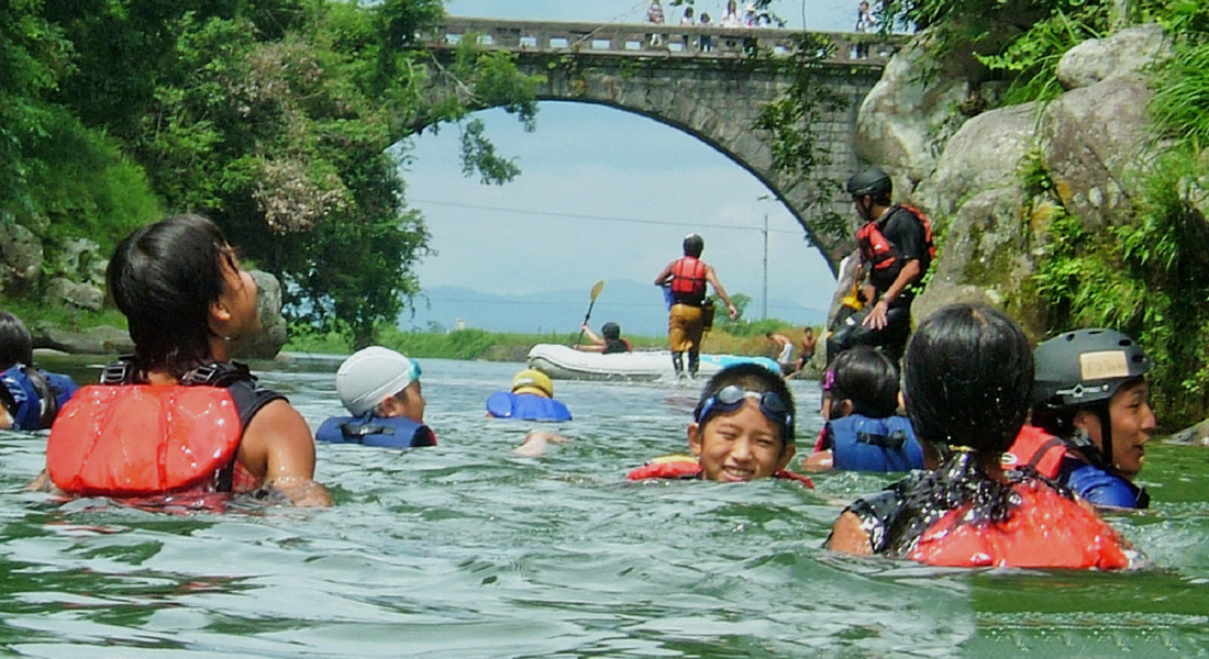 子どもの水辺